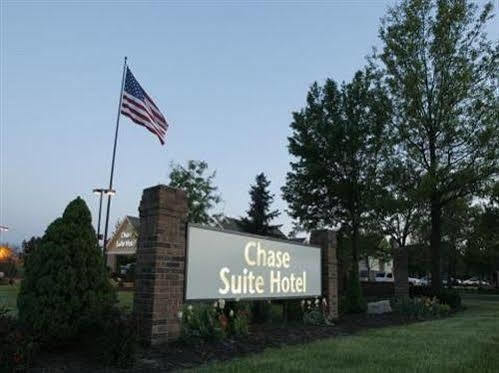Chase Suite Hotel Kansas City Airport エクステリア 写真